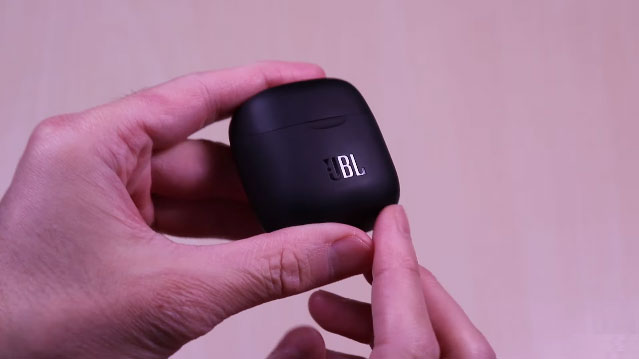 Análisis de JBL Tune 220TWS 2 auriculares-JBL-Tune-220TWS