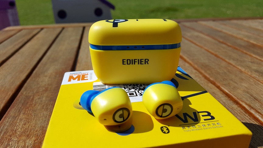 Edifier-W3-Minions