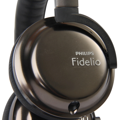 Philips-Fidelio-F1-avis