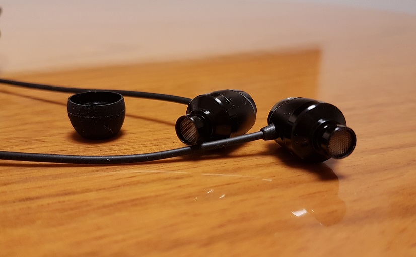 avis-SoundMagic-E11BT