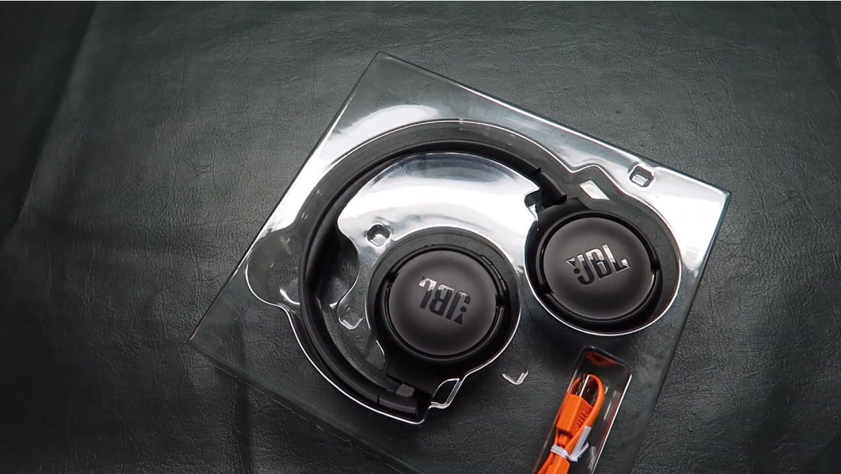 Le casque sans fil JBL TUNE 500BT avec sa grosse autonomie profite d'une  sacrée réduction