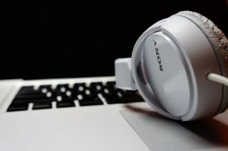 Meze 99 Classics : le casque en bois qui a fait connaître la marque