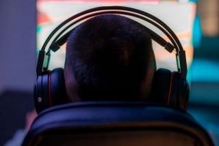 AKG Y50BT : le supra nomade au son maîtrisé