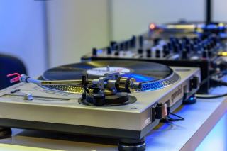Casques audio : Bluetooth, à réduction de bruit et filaires