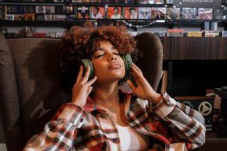 Casque pour la télévision : les solutions et leurs limites