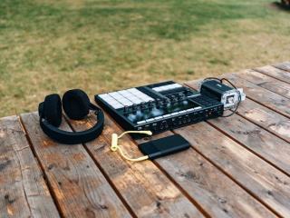 Philips BT50 : la micro-enceinte de voyage