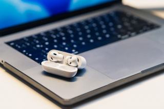 Philips SHB5250 : l’intra sans fil à cordon plat